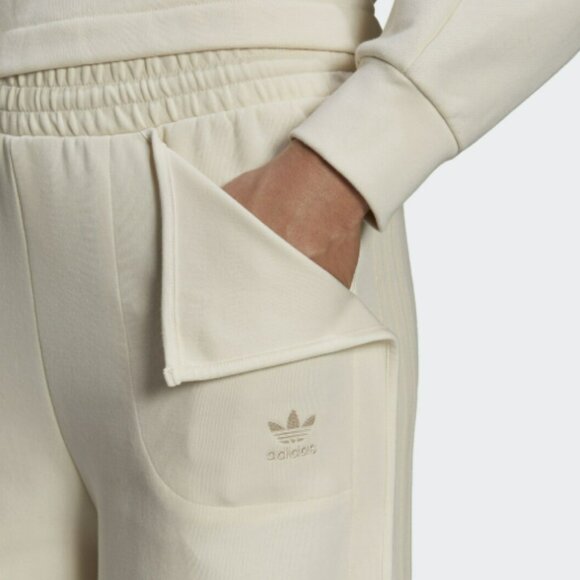 Brand New adidas Adicolor Clean Classics Pants - Picture 6 of 10